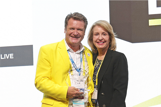 Boris Stöckermann links mit Donna Moore, Präsidentin der LoRa Alliance®